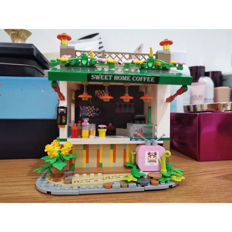 Lego Sweet Home Coffee 643pcs 12*10*11.5cm + đèn Malibu Corner