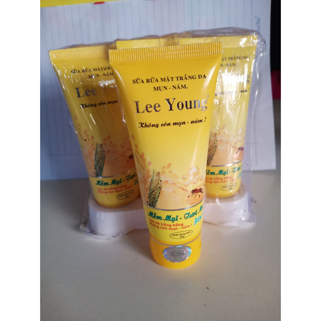 Sữa Rửa Mặt Lee Young Mụn- Thâm - Trắng Da