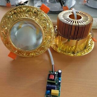 Đèn âm trần- đèn  downlight cao cấp cho biệt thự, nhà vườn tân cổ điển