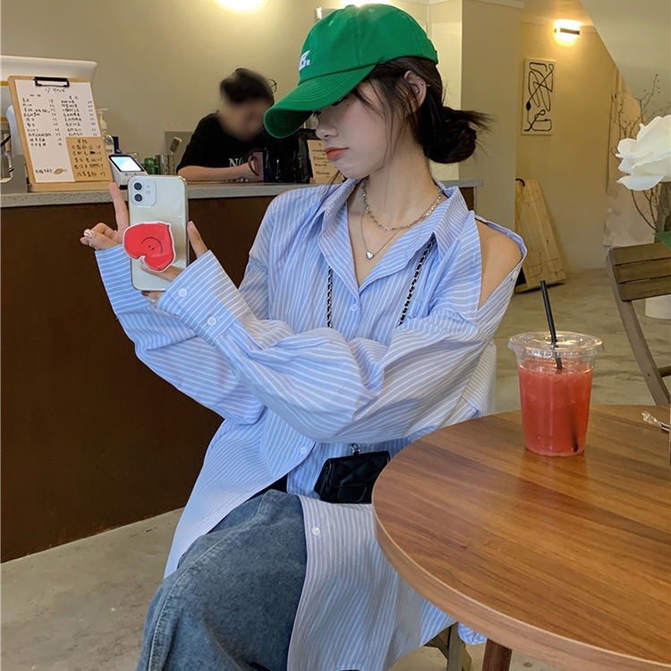 Áo sơ mi nữ tay dài trễ vai họa tiết sọc thời trang