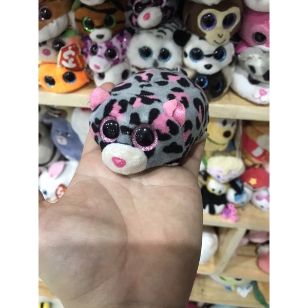 Nhồi bông mắt thuỷ tinh dạng tsum