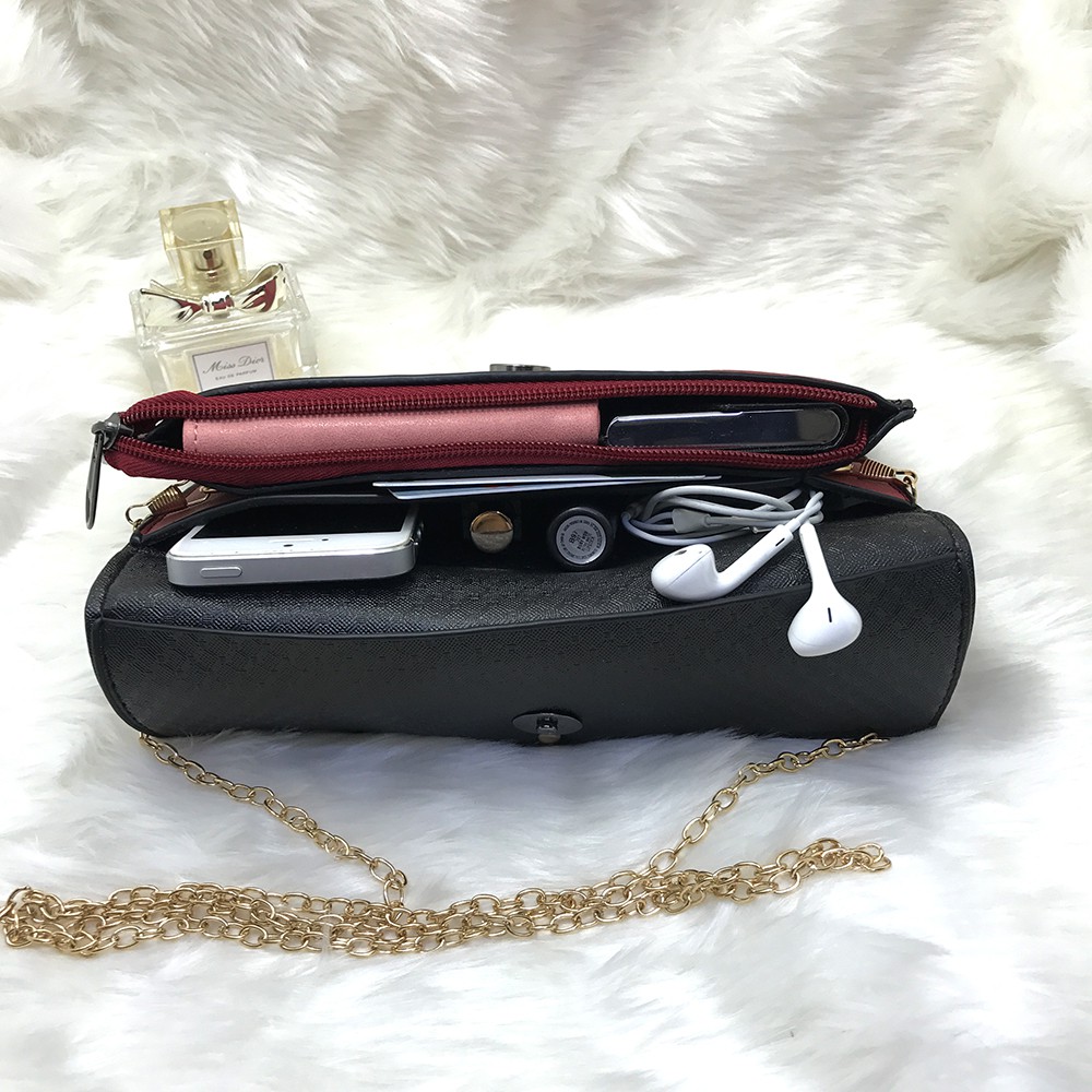 Ví nữ cầm tay có dây đeo chéo