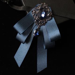 Nơ Thắt Cổ Áo Lịch Lãm Cho Chú Rể