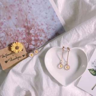 Bông tai hoa cúc họa mi