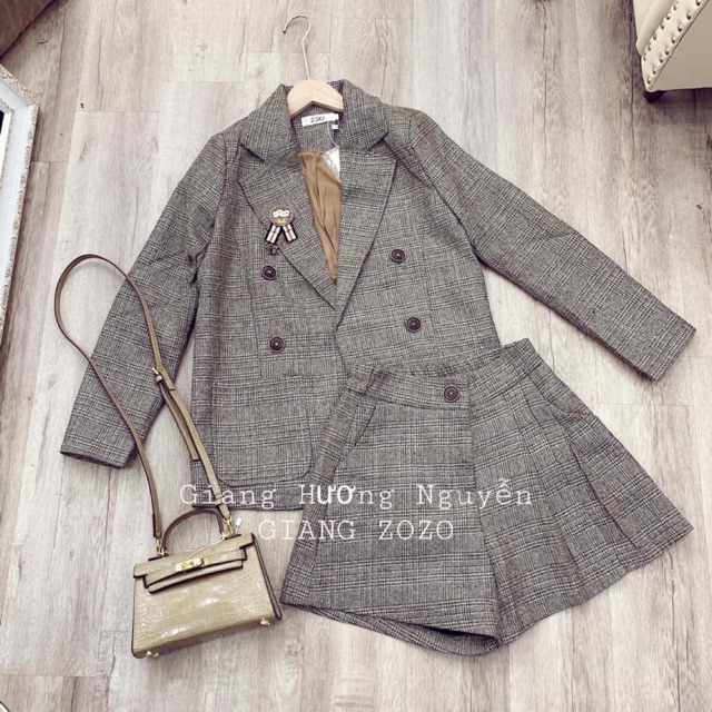 Set vest quần kẻ