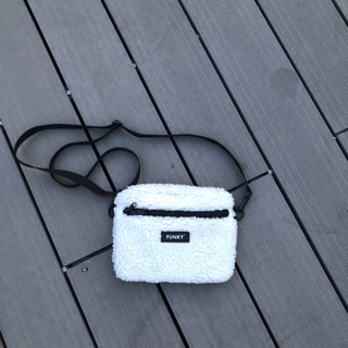 ( TÚI ) FUNKY BOA FLEECE MINI BAG