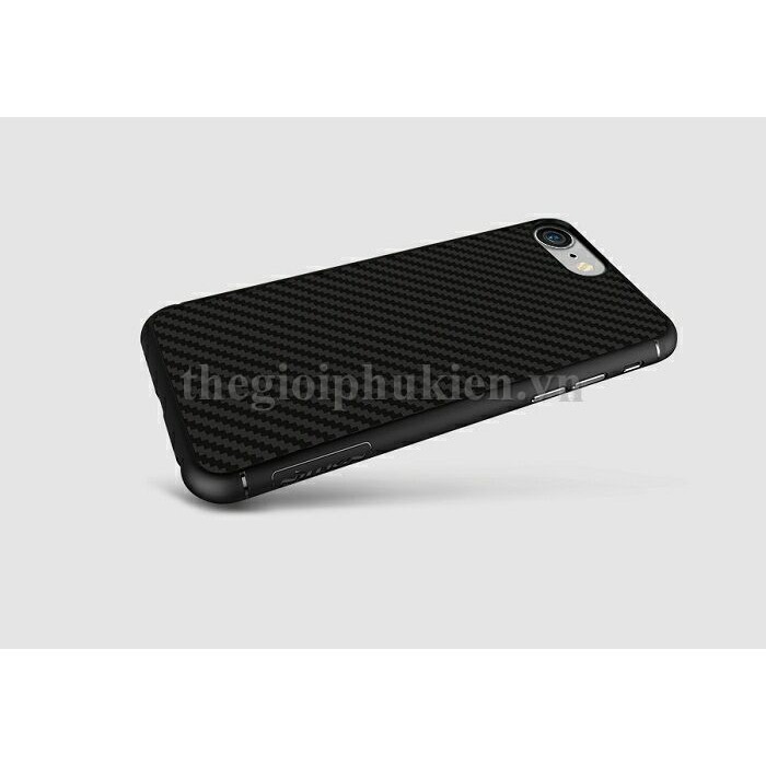Ốp lưng iPhone 7/8 vân carbon chính hãng Nillkin Synthetic Fiber