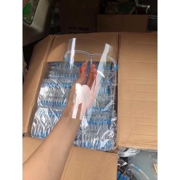 Kính chống giọt bắn SIÊU NHẸ dễ đeo | BigBuy360 - bigbuy360.vn