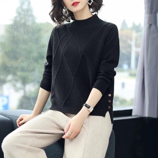 7 Áo len gân đính cúc sườn