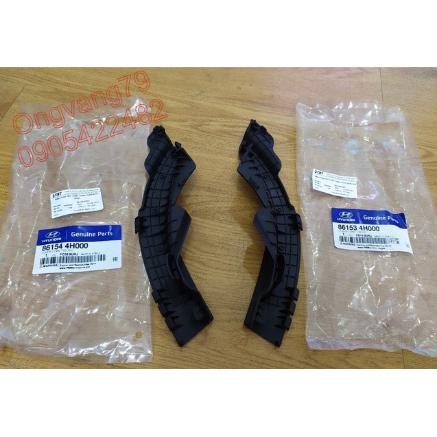 Ốp nhựa chân kính chắn gió xe Hyundai Starex - giá 1 cái - Ms: 861534H000, 861544H000
