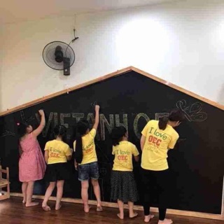 Đecanl bảng đen gián tường