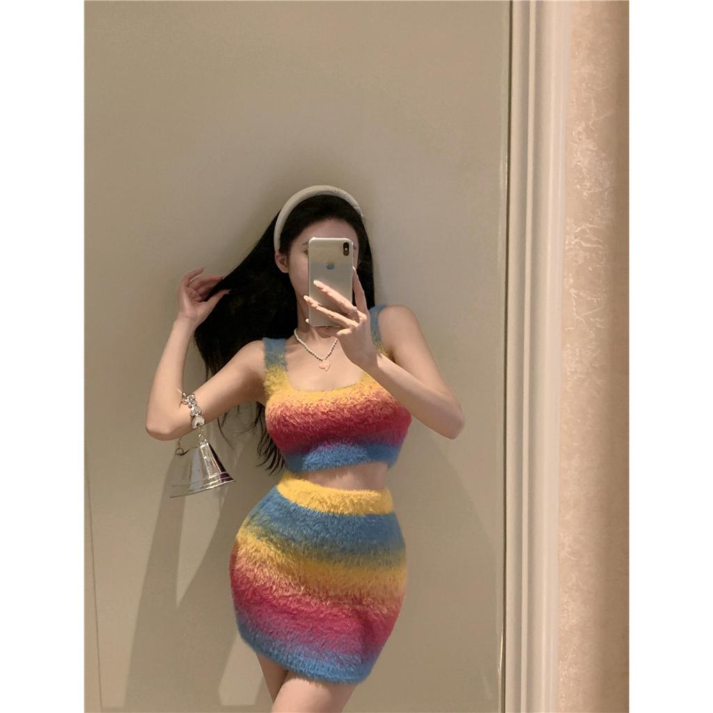 Set Áo Hai Dây Dệt Kim Màu Cầu Vồng Phối Chân Váy Ôm Hông Thời Trang Mùa Hè Quyến Rũ Cho