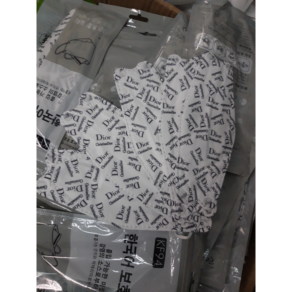 KHẨU TRANG KF94 NƯỚC NGOÀI ( LV, CHANNEL, DIO ) TÚI 5 CÁI | BigBuy360 - bigbuy360.vn