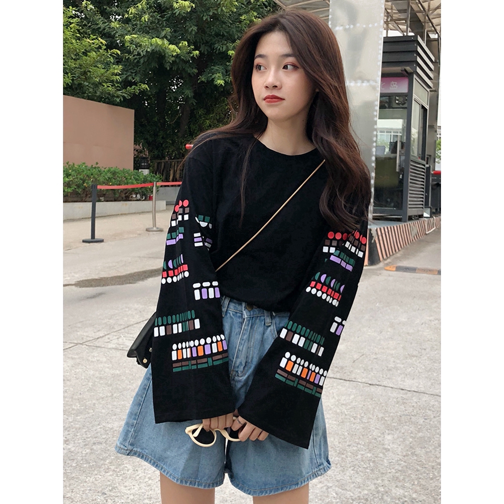 Áo Thun Nữ Cổ Tròn Tay Dài
