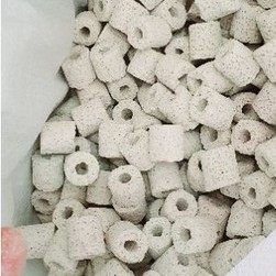 100gr Vật Liệu Lọc Sứ Lỗ Trắng Xử Lý Nước Bể Cá