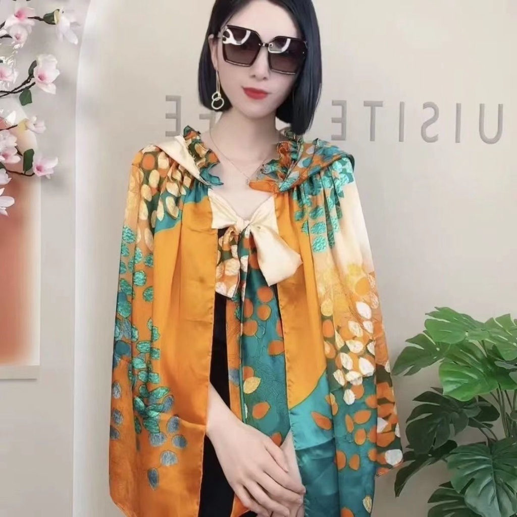 Áo Choàng Chống Nắng Đa Năng Bằng Satin Đính Ngọc Trai Kèm Mũ Trùm Đầu Che Nắng Cao Cấp