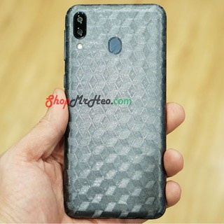 Dán Mặt Sau Lưng Vân 3D Samsung M20 - Carbon, Hình hộp, Nhám