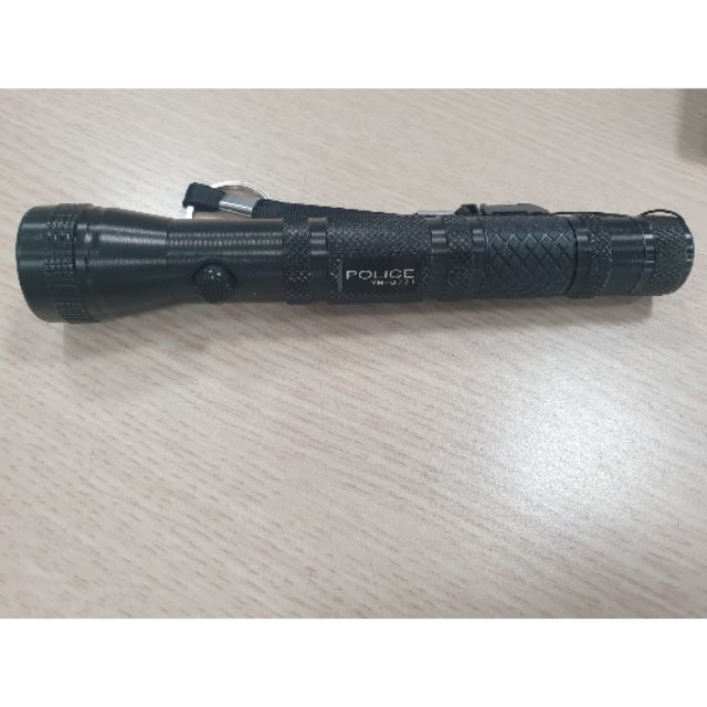 Đèn pin siêu sáng POLICE
