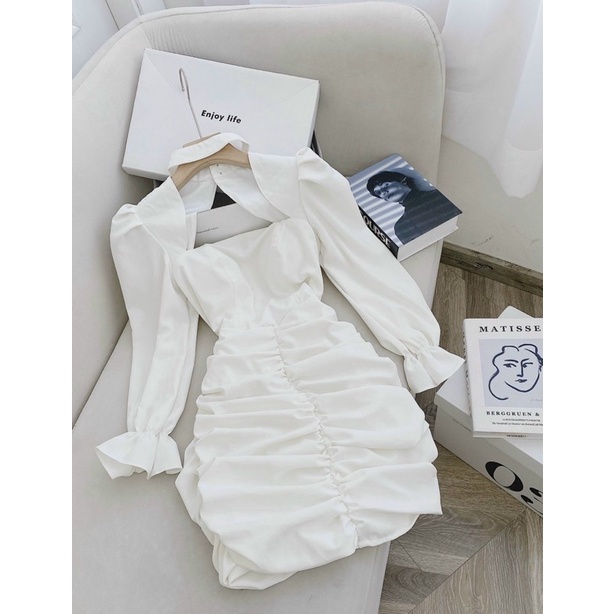 Đầm trắng cut out nhíu thân dài tay
