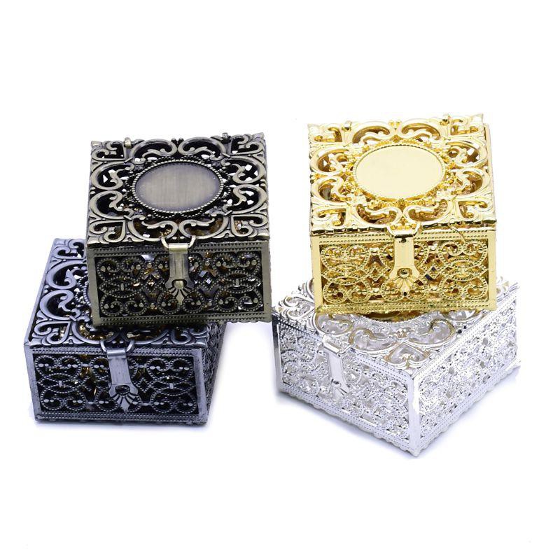 Hộp kim loại đựng trang sức