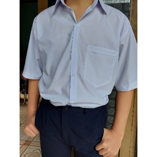 Áo sơ mi trắng nam học sinh.
