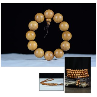 Vòng đeo tay Phong Thủy Hạt Gỗ Trinh Nam (Phoebe zhennan), kèm hộp đựng lót lụa vàng.