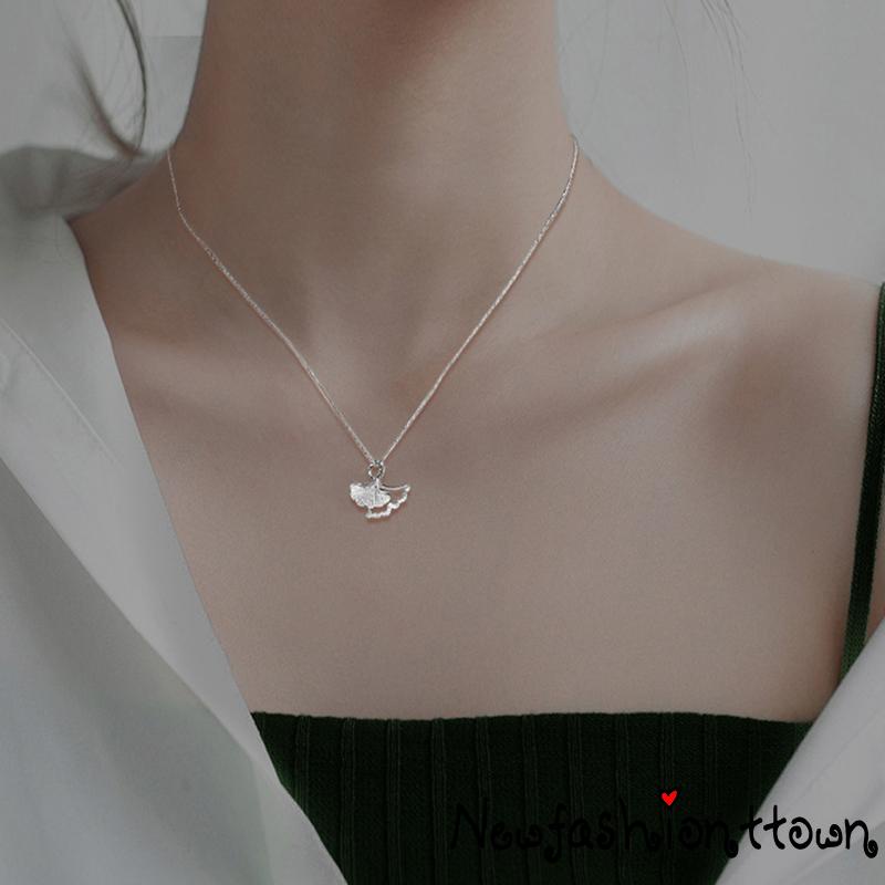 ღtwღWomen Decorative Jewelry, Alloy Ginkgo Leaf Charm Pendant Necklace for Ladies, Gift for Girlfriend and Mother,