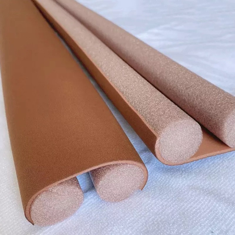 Ron Chân Cửa 93cm Bằng Cao Su Mềm Dẻo Bọc Khe Hở Chân Cửa Chống Bụi Chống Gió