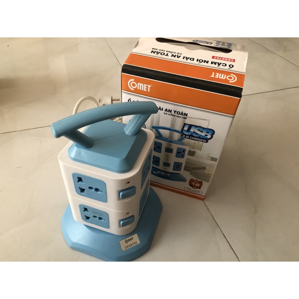 Ổ Cắm Điện nối dài COMET CES6703 2500W dây dài 3m, 7 lỗ cắm 3 chấu, 2 cổng sạc USB