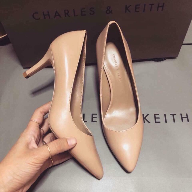 Giày nude Cnk