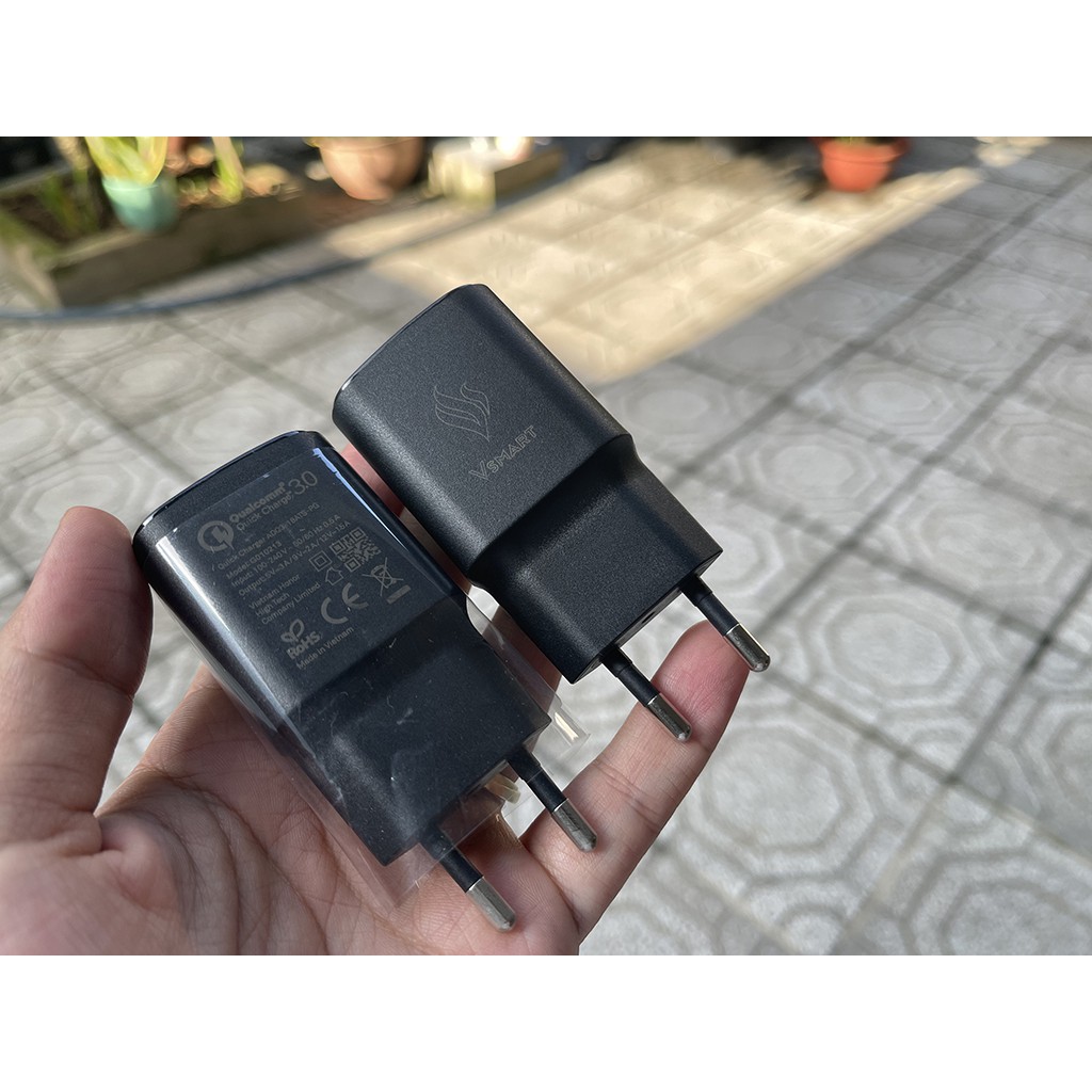 Cáp sạc tai nghe Vsmart