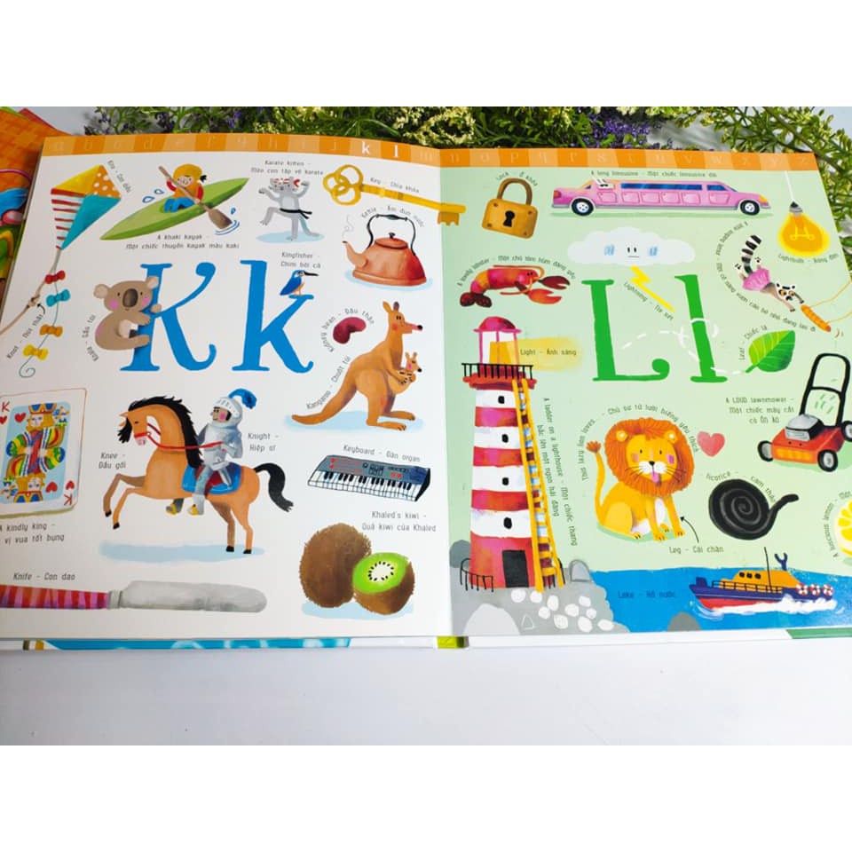 SÁCH - Cuốn sách khổng lồ về bảng chữ cái tiếng Anh (có file nghe)