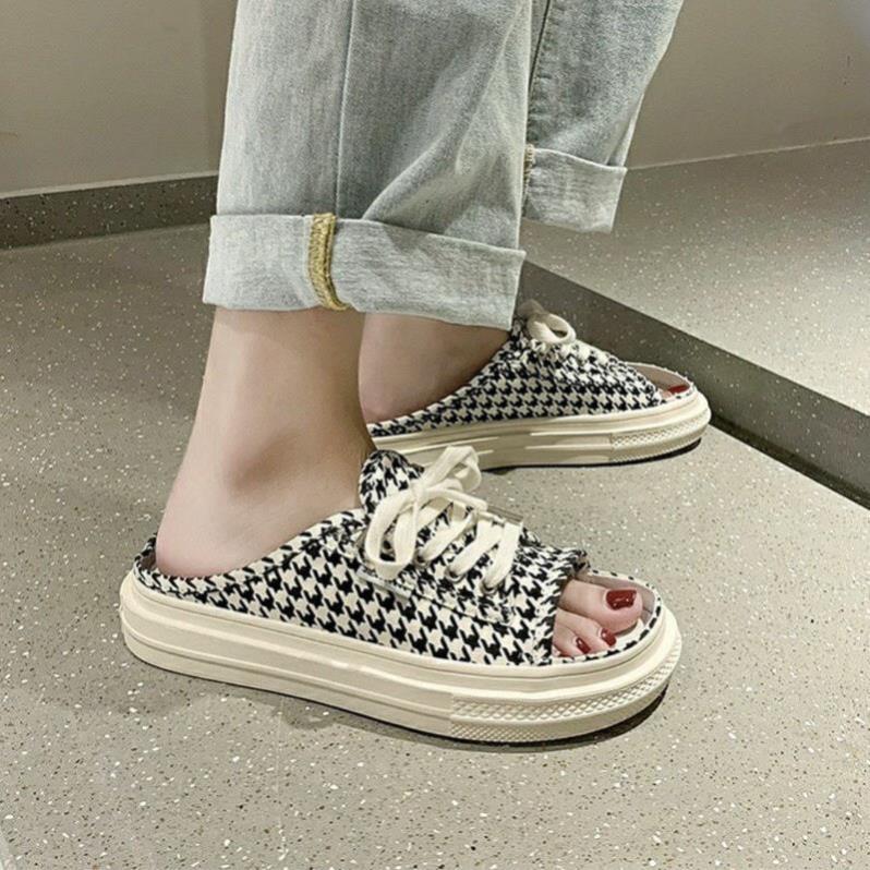 Giày sục thể thao hở mũi phong cách Hàn- 2 màu kẻ caro và đen - TGSSUCTT05