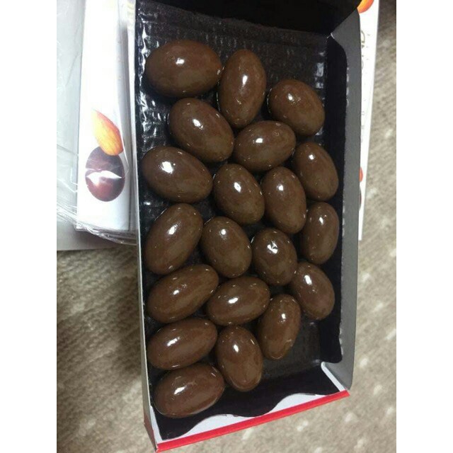 SOCOLA HẠNH NHÂN MEIJI, NHẬT