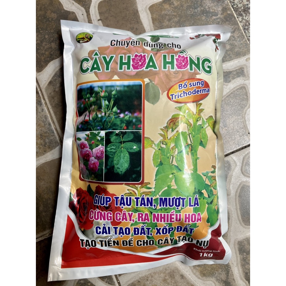 Phân Bón Hoa Hồng Bổ Sung Trichoderma Giúp Cây Ra Hoa, Cải Tạo Đất, Cứng Cây, Tạo Nụ, Cứng Cây gói 1kg