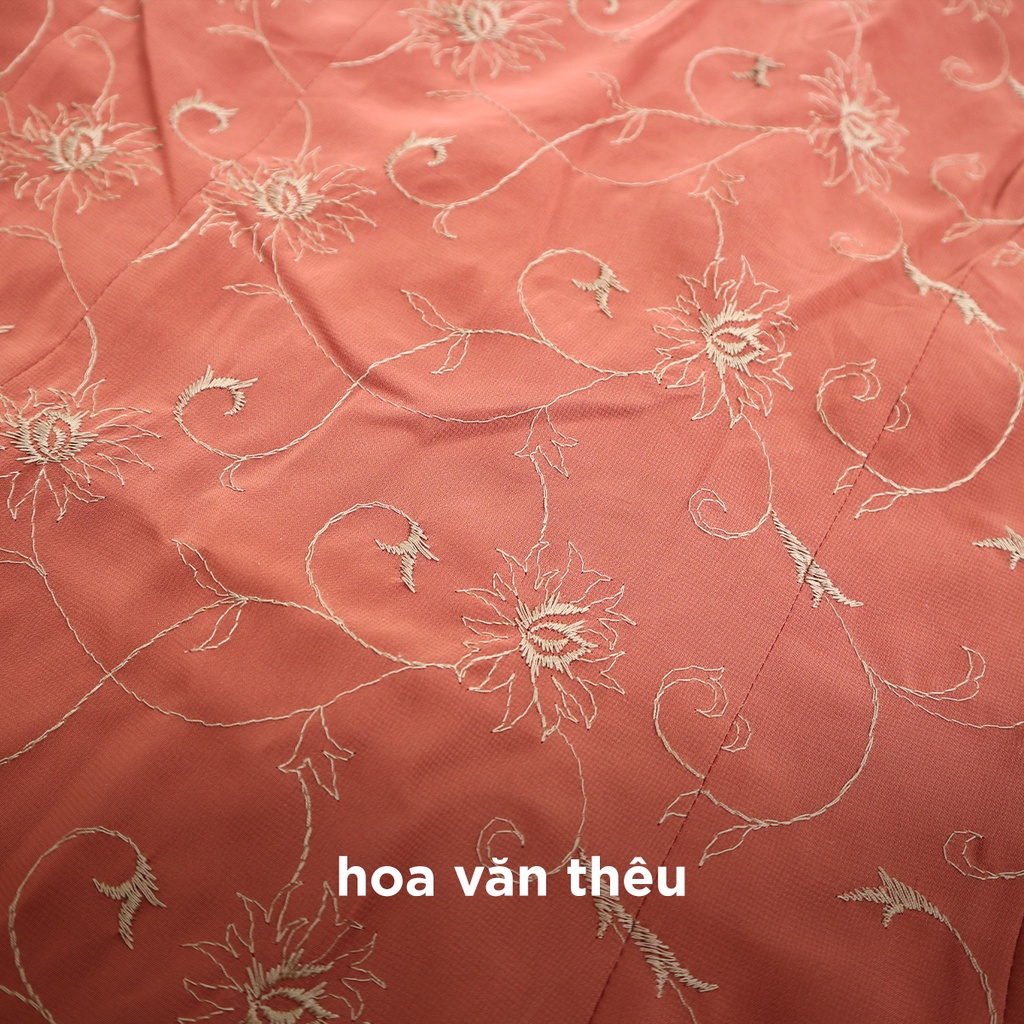 Đầm hoa thêu cổ vuông màu cam gạch