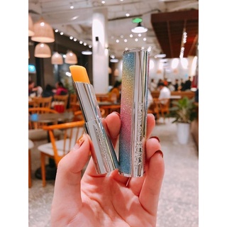 Son dưỡng môi cầu vồng YNM