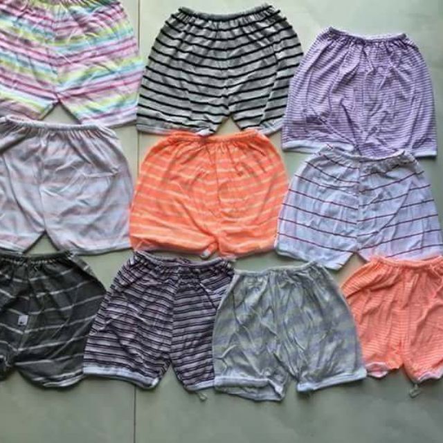 Quần chục trẻ em