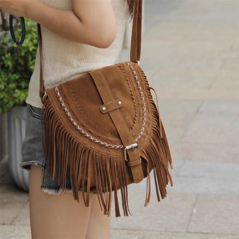 Túi da lộn tua rua local brand chất đẹp. Kèm ảnh thật