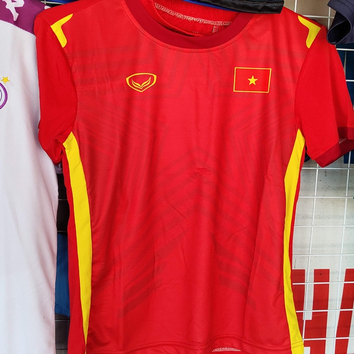 Bộ quần áo bóng đá Việt Nam đủ logo