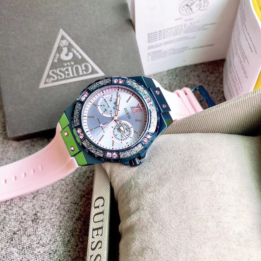Đồng Hồ Guess Nữ W0775L5 38mm