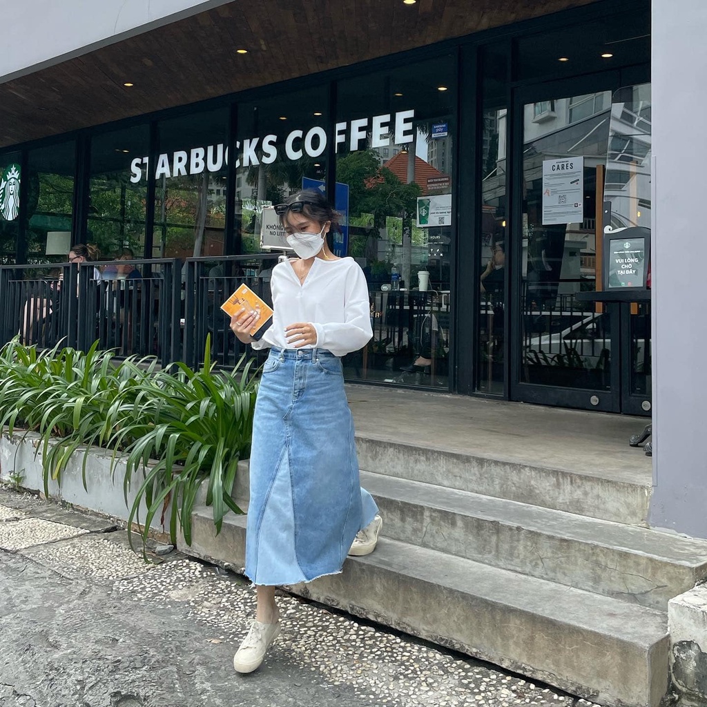 TheBlueTshirt - Váy Jeans Suông Nữ Màu Xanh Nhạt -1970s Denim Midi Skirt - Flower Child Wash