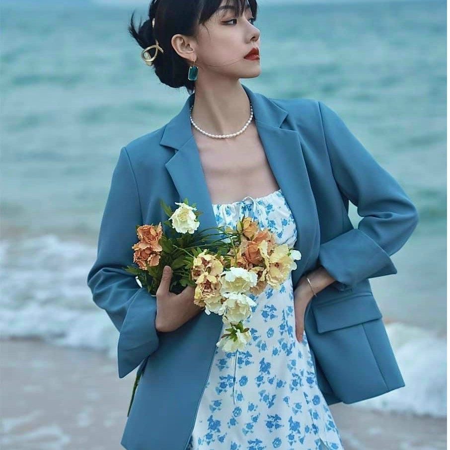 [FREESHIP] ĐẦM MAXI HOA NHÍ VINTAGE- Váy Thiết Kế Xẻ Đùi cổ Vuông , Tay Bồng Cực Yêu Đú Trend - Không có vest kem theo.