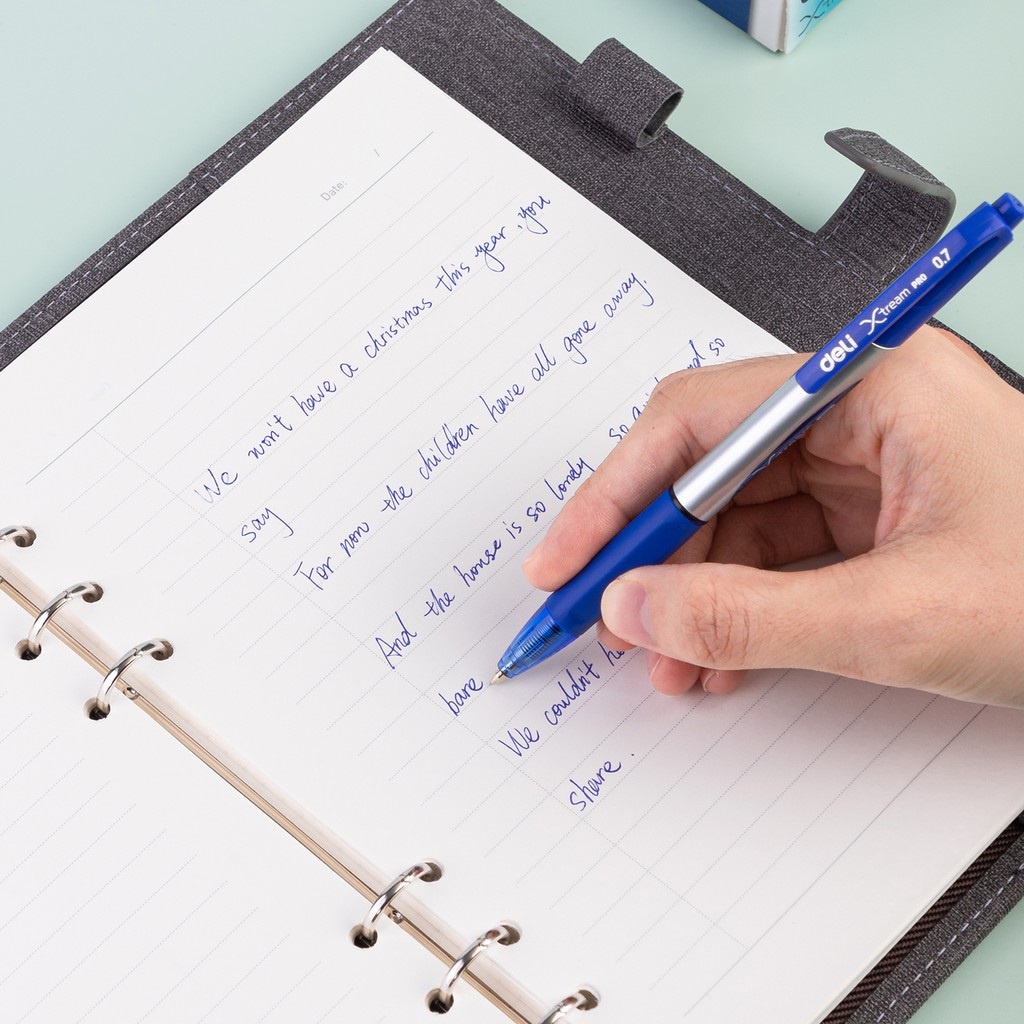 Bút Bi Độ Phân Giải Thấp Ngòi 0.7mm