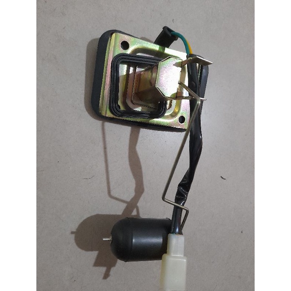 Báo xăng xe cúp 82 - 86