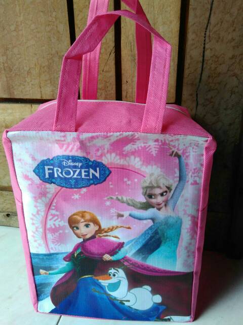 Mô Hình Đồ Chơi Nhân Vật Hoạt Hình Trong Phim Frozen Masha Ben10