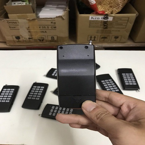 Điều khiển  rời và các loại phụ kiện cho loa WS 898, WS 998, E76 tặng kèm 1 viên pin