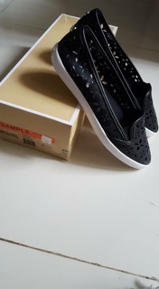Giày Slip On Michael Kors authentic