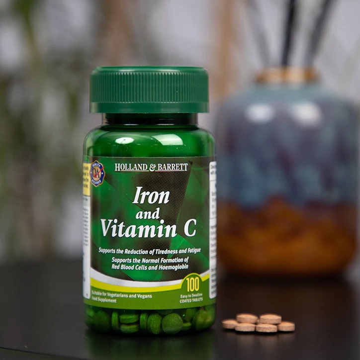 Viên bổ sung sắt và vitamin C Holland & Barrett (Anh) - Iron and Vitamin C 30v (Nhập khẩu chính hãng