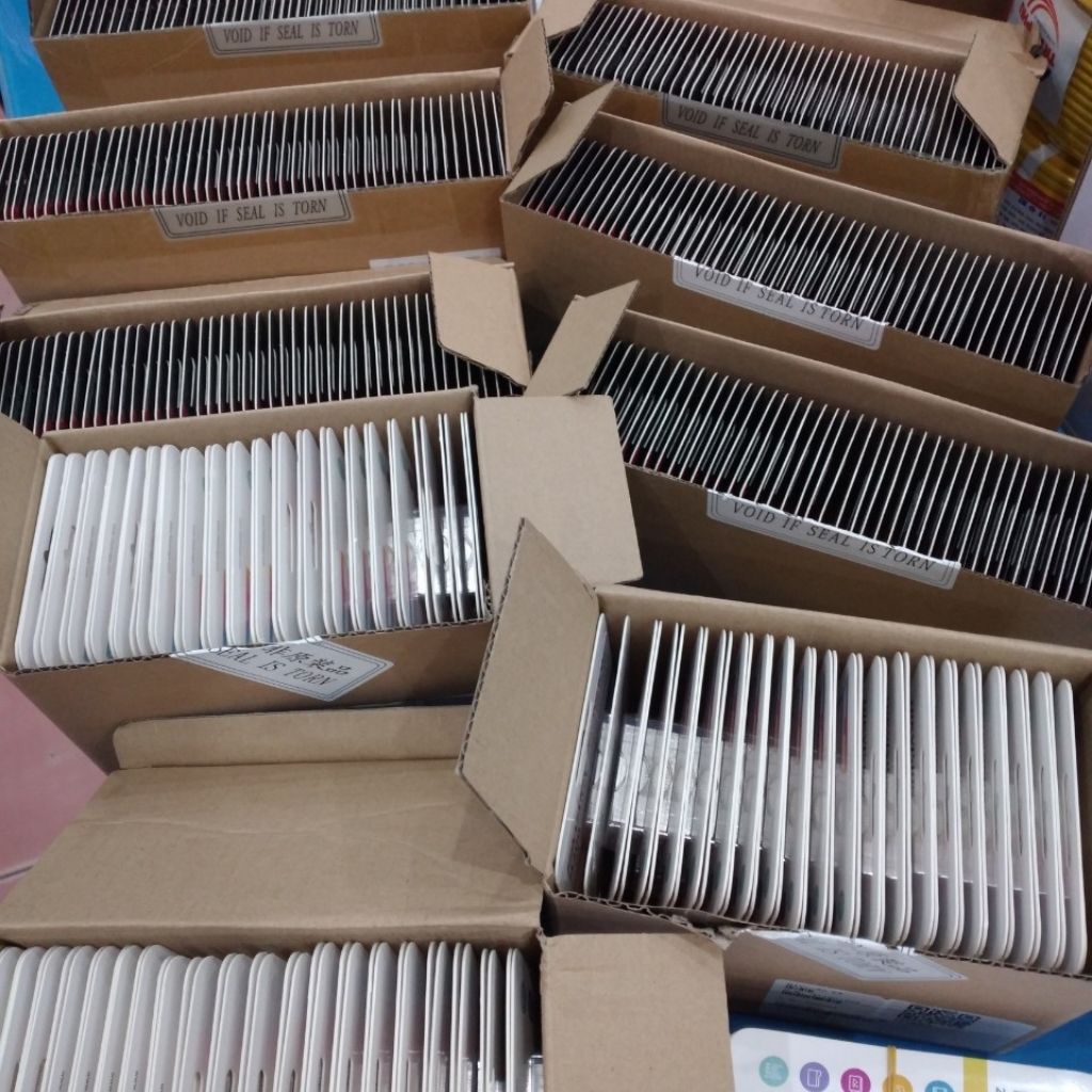 USB 2.0 Hikvision 32Gb M200 thiết kế vỏ nhôm nguyên khối thời trang bảo hành 5 năm